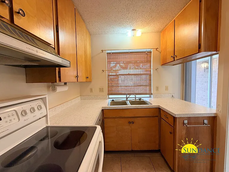 11 Oak Ln — Photo 7