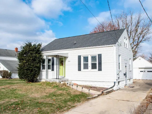 1011 E Moneta Ave, Peoria Heights, IL 61616