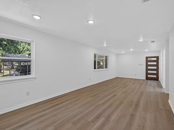 4th image of 127 Camino Robles St