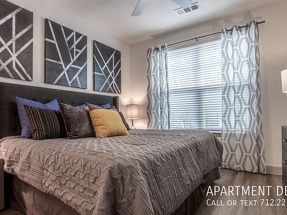5th image of 20516 Cypress Plaza Pkwy #1427