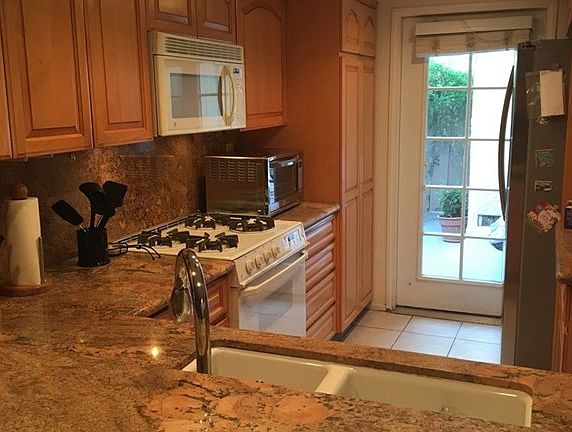 3rd image of 4327 Freedom Dr Unit 1