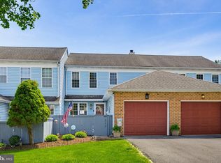 217 Winding Hill Dr, Lancaster, PA 17601