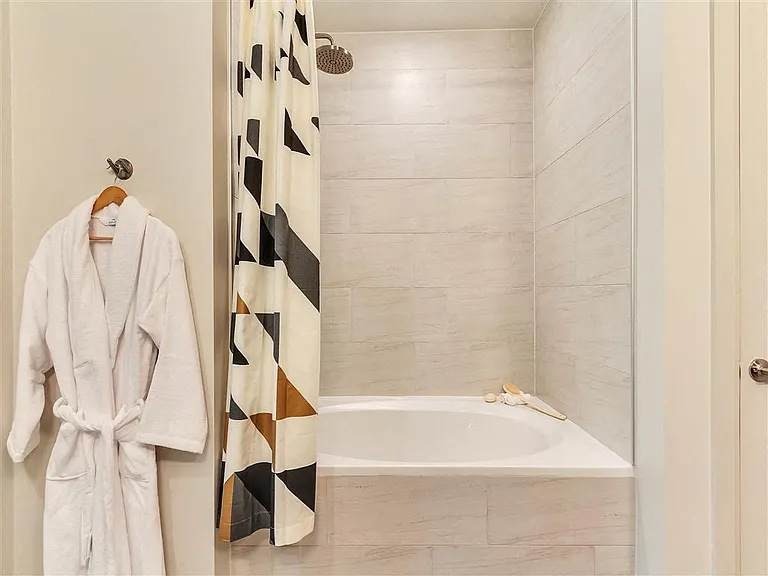 Large Bathtub