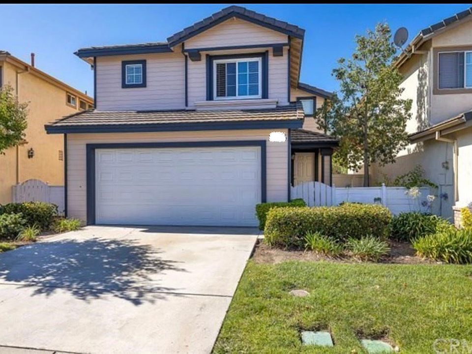 Front yard maintenance included in rent