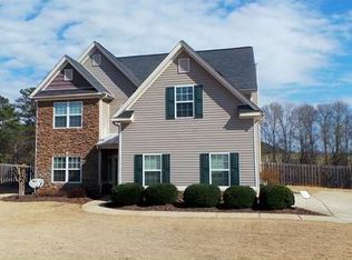 142 Hamilton Lake Dr, Lagrange, GA 30241