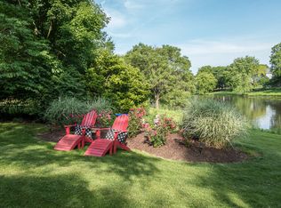 704 Chesterfield Ave, Naperville, IL 60540