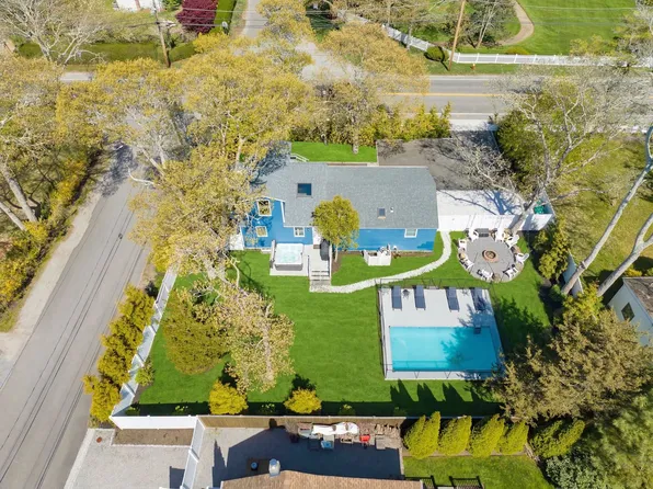 (undisclosed Address), Hampton Bays, NY 11946