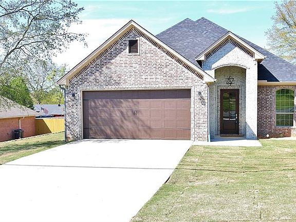 2nd image of 317 Texas Dr
