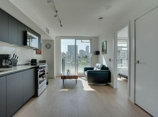 1181 Cardero St #4, Vancouver, BC V6G2W6