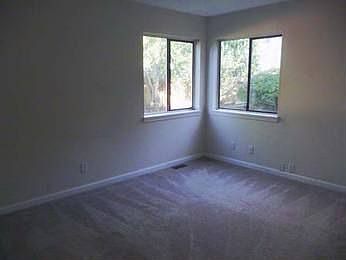 4th image of 15202 SE 13th Cir