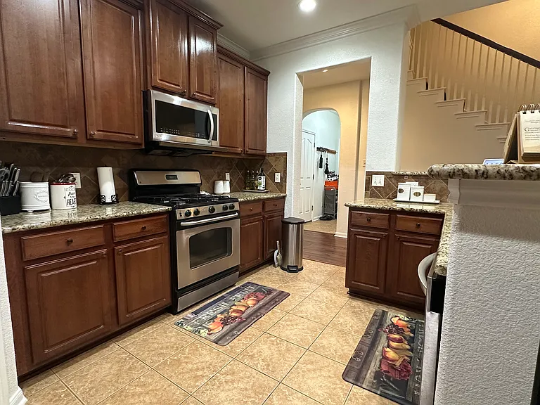 2540 Arbor Dr — Photo 12