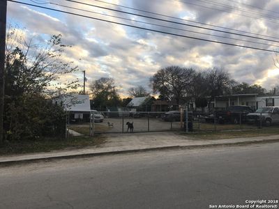810 Sherman, San Antonio, TX, 78202