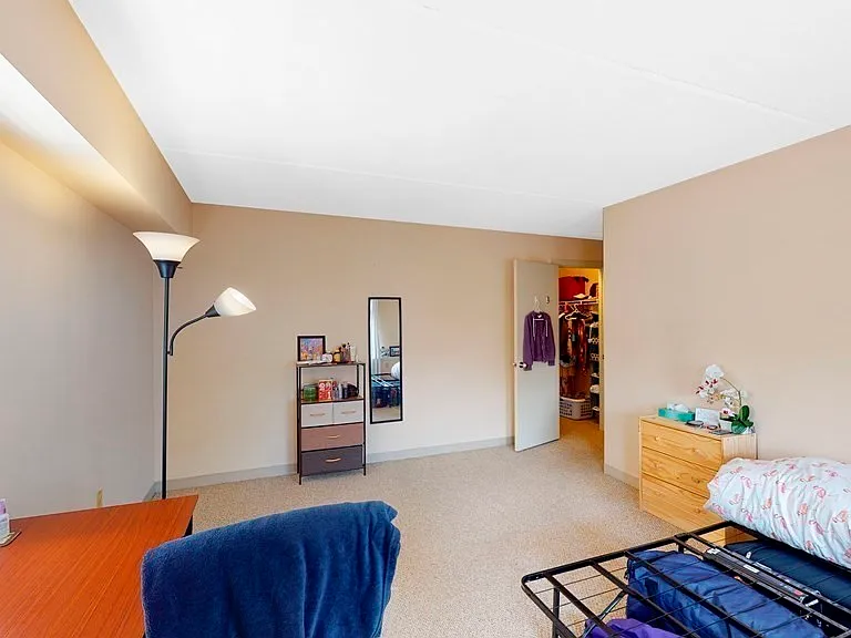 108 Peterborough St #3E — Photo 2