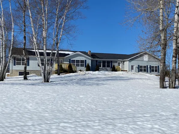 54 Donie St, Caribou, ME 04736