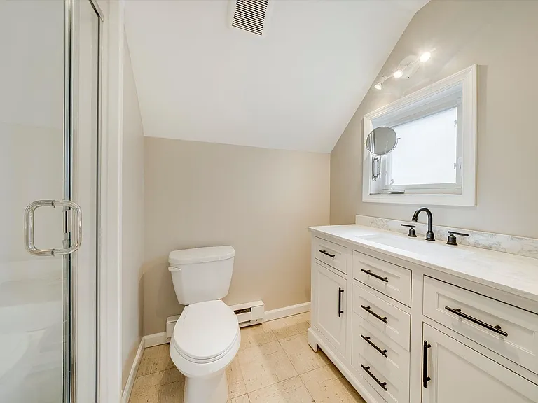 981 Johnson Pl — Photo 15
