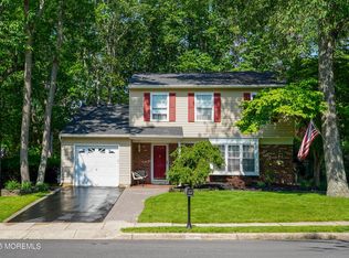 7 Drum Ct, Howell, NJ