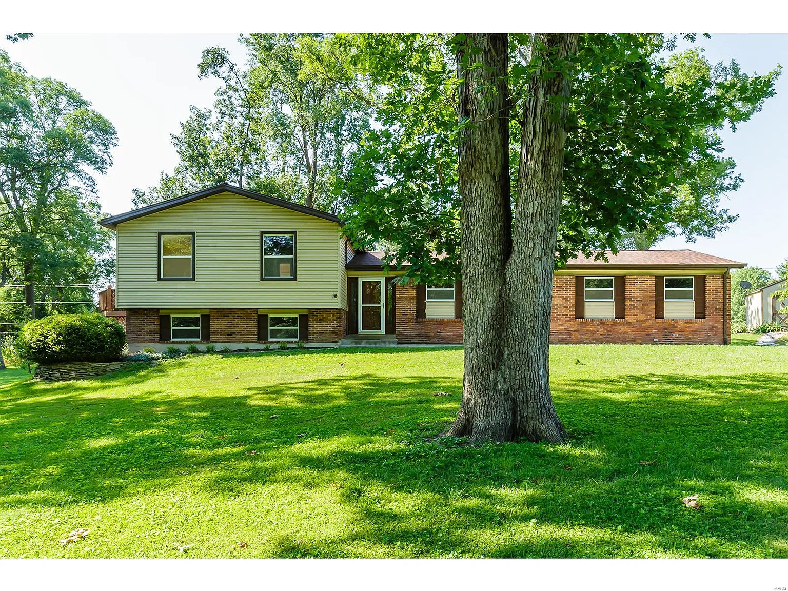 16 Bridlewood Dr photo 1