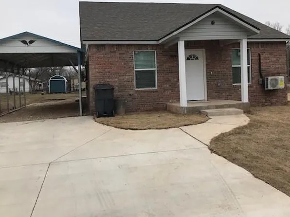 111 E Catalpa St, Lexington, OK 73051