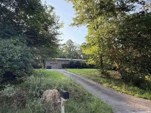 325 Sam Nabors Dr, Glencoe, AL 35905