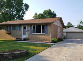 389 Chapel Cir, Berea, OH 44017