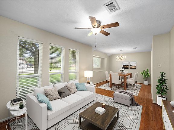 5th image of 241 Amber Ln