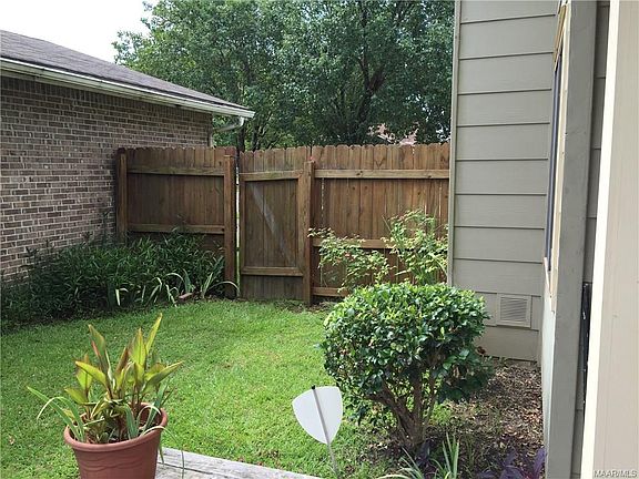 5th image of 6037 Camelot Ct