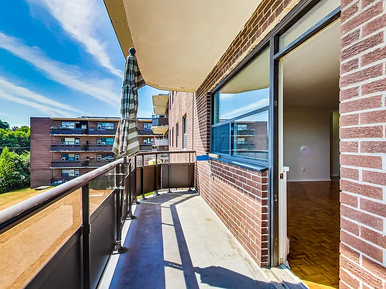 32 Clayland Dr — Photo 20