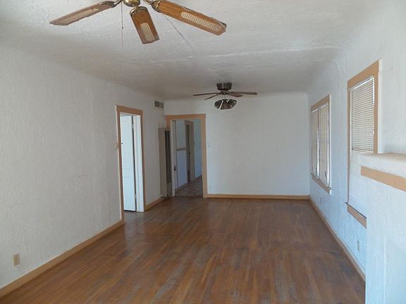 5th image of 3019 Richmond Ave