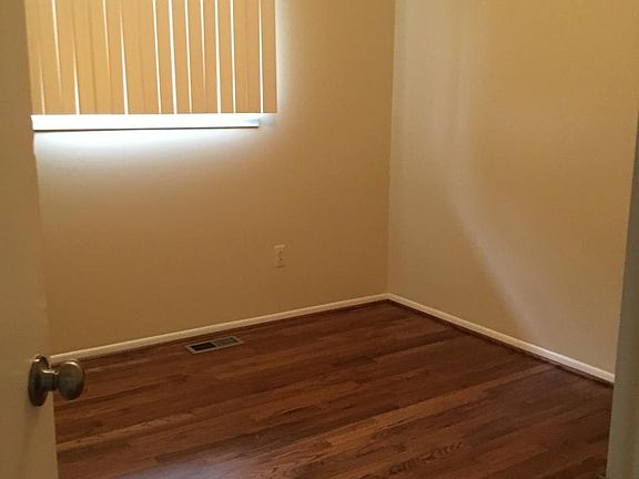 4th image of 1409 Kenilworth Pl