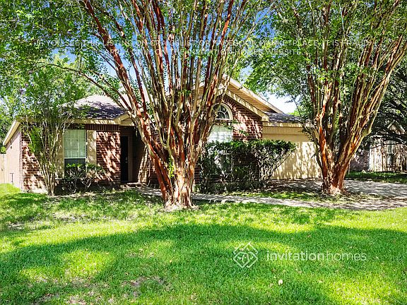 3rd image of 22731 Bridgewater Dr