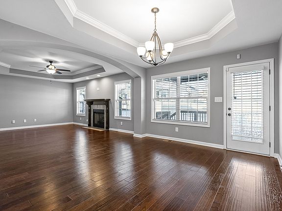 3rd image of 1150 Terraceside Cir