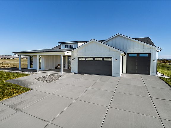 3rd image of 1329 Medinah Pl