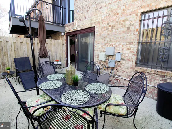 592 Brummel Ct NW #592, Washington, DC 20012