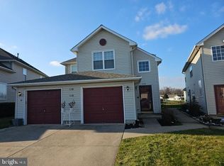 118 Alexander Rd, Edgewater Park, NJ 08010