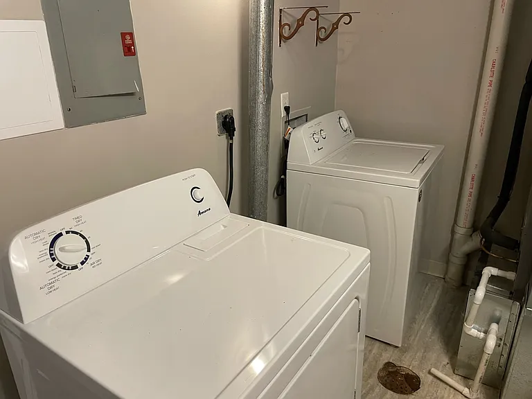 505 E Graham Pl #1 — Photo 12