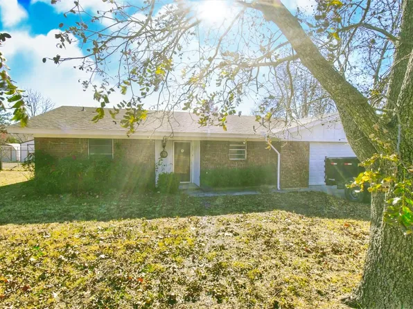 2560 W Frey St, Stephenville, TX 76401