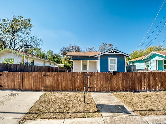 2nd image of 1519 N Sabinas