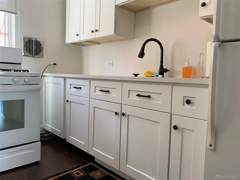 1101 S Gaylord St #2 — Photo 6