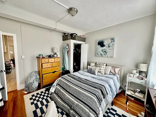 220 Hanover St #17 — Photo 12