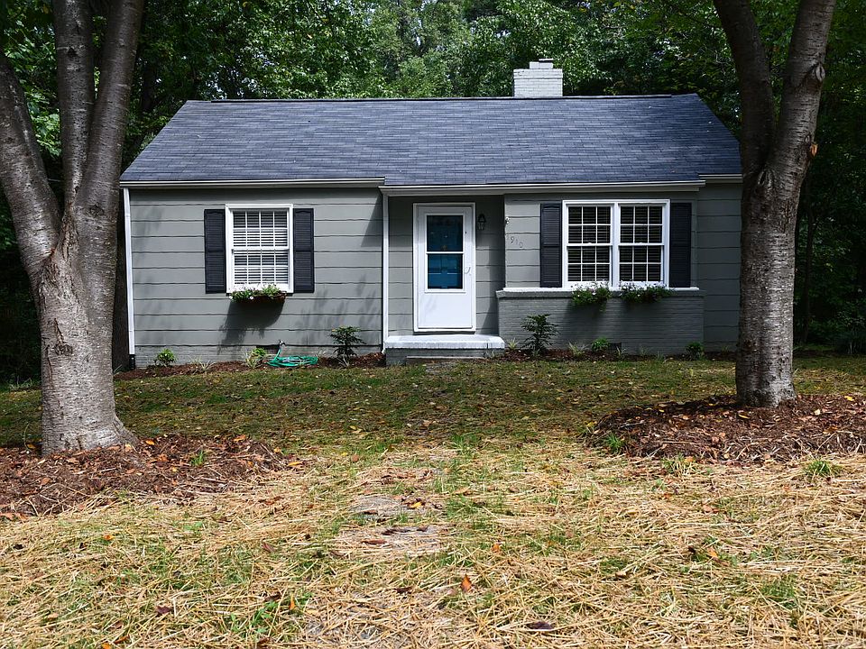 1st image of 1910 Colonial Ave
