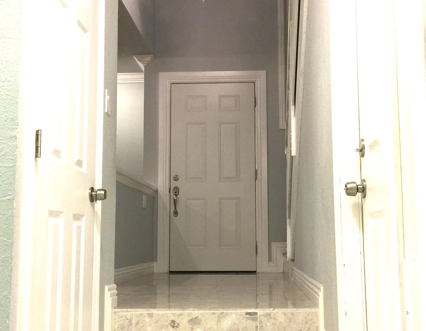4 bed, 2.5 bath, 1650 sqft, $4,100 — Photo 3