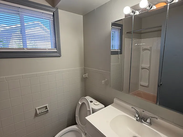142 Bradford Ave #2 — Photo 6