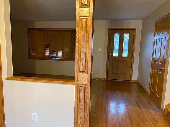3rd image of 2226 Malcolm Ave