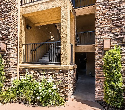 2nd image of 6511 Hearthstone Cir APT 322