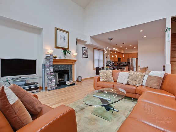 4th image of 2662 N Orchard St #3