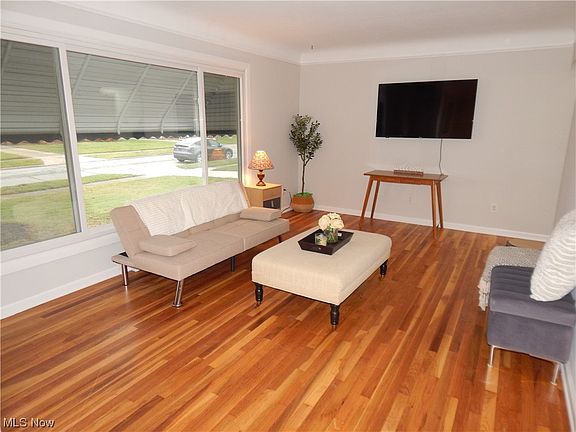 4th image of 10600 Gabriella Dr