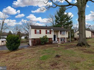 1227 Grandview Cir, Pottstown, PA 19465