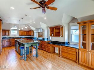 2215 Mesa Dr, Boulder, CO 80304