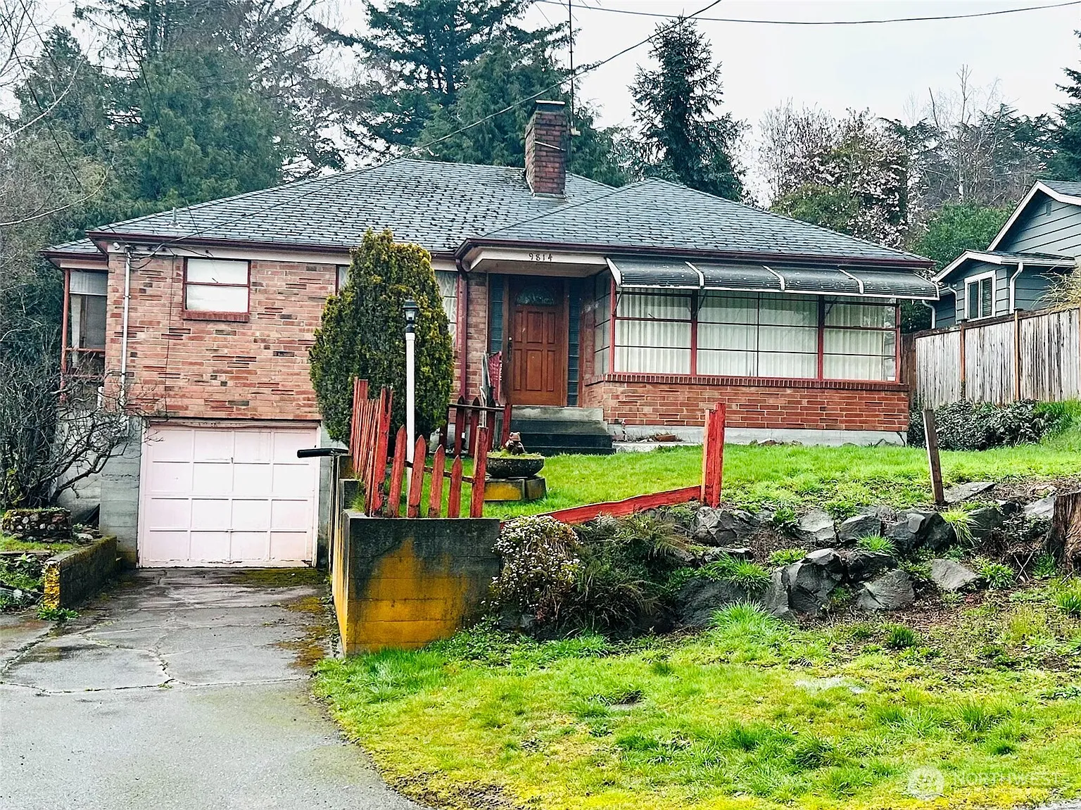 9814 45th Avenue SW photo 1