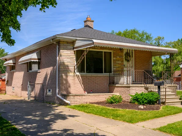 27803 Ruehle St, Saint Clair Shores, MI 48081